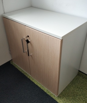 Szafa Steelcase 2OH dąb bielony w.72x80x44