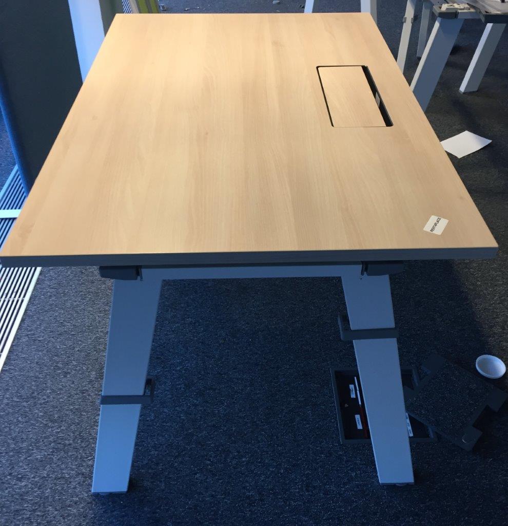 Biurko proste STEELCASE 120x80 dąb