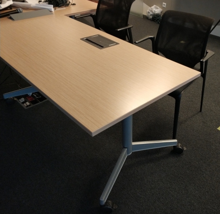 Stół mobilny Werndl 160x80 - zdjęcie główneStół mobilny Werndl 160x80 - zdjęcie główne