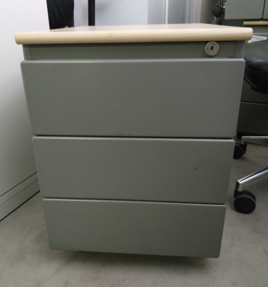 Kontener Steelcase metalowy 3-szuflady - zdjęcie główneKontener Steelcase metalowy 3-szuflady - zdjęcie główne