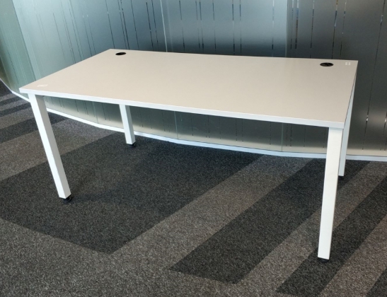 Biurko FURNIKO P-square 160x80 szare - zdjęcie główneBiurko FURNIKO P-square 160x80 szare - zdjęcie główne