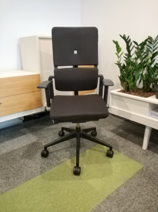 Fotel obrotowy Steelcase Please czarny - zdjęcie główneFotel obrotowy Steelcase Please czarny - zdjęcie główne